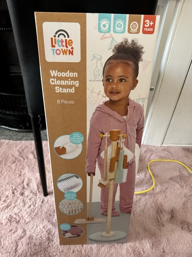 Aldi little town kids - little,