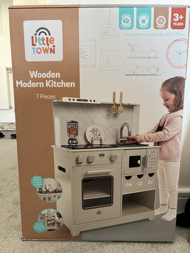 Aldi little town wooden - town,