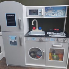 kids wooden kitchen play set