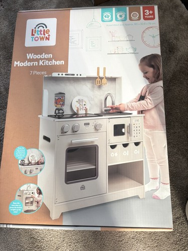 Aldi little town wooden - town,
